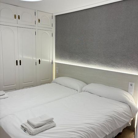 Apartamentos Carmela Бенидорм Экстерьер фото