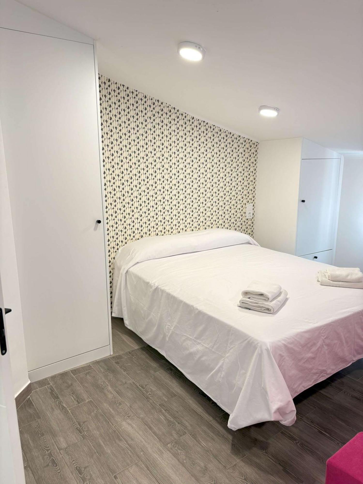 Apartamentos Carmela Бенидорм Экстерьер фото