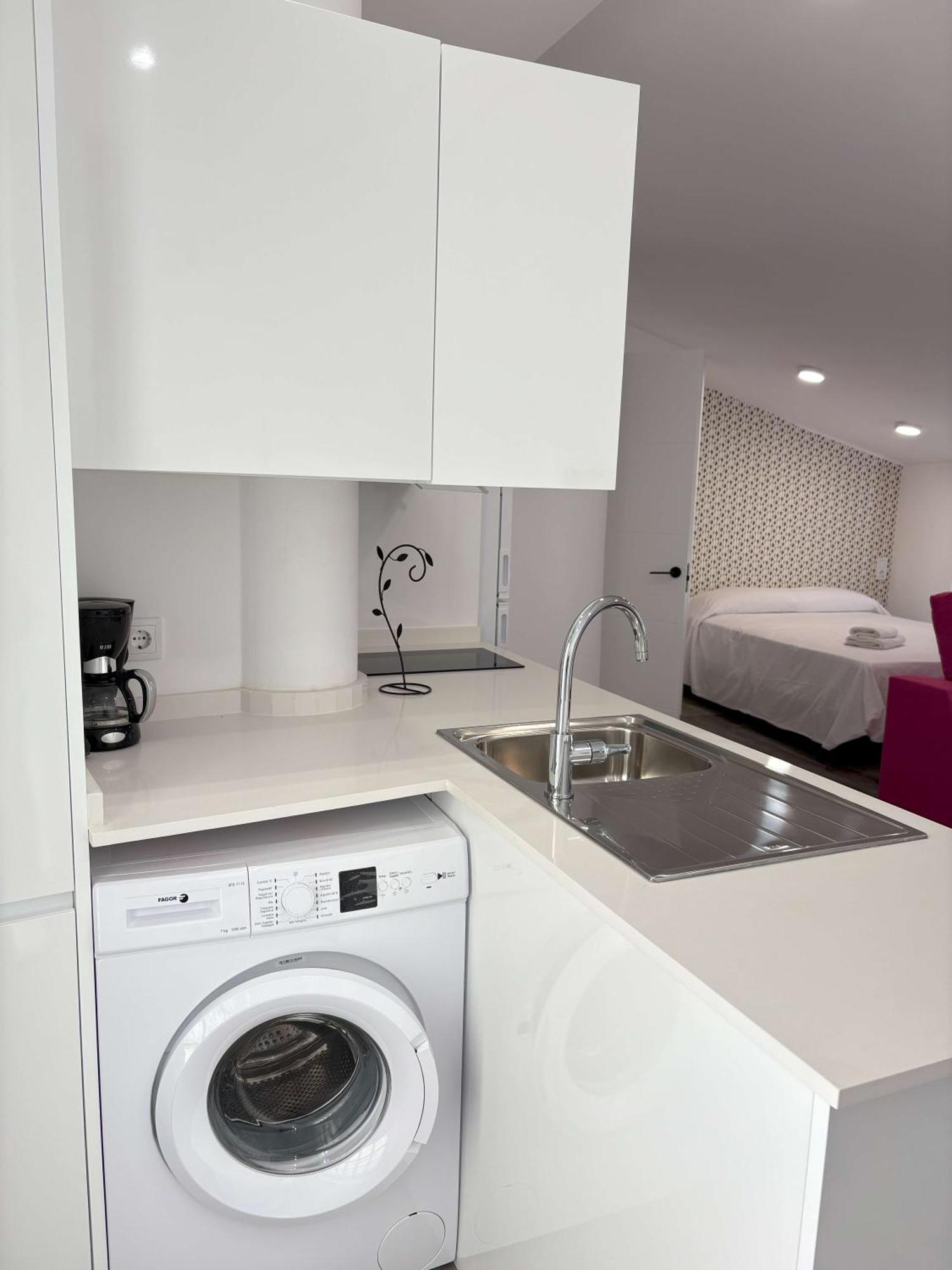 Apartamentos Carmela Бенидорм Экстерьер фото